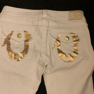 31X32 Rock Revival with Gold hardware